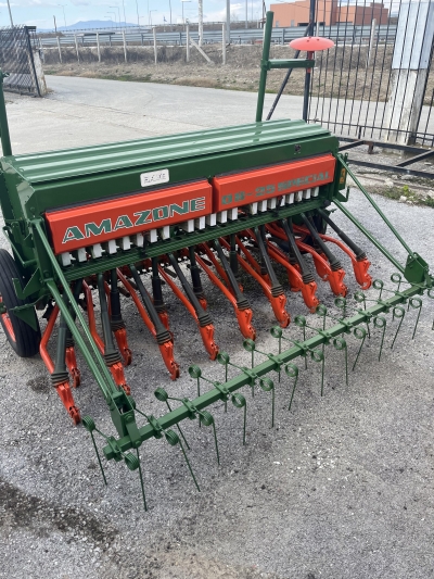 AMAZONE D8+25 SPECIAL 95'
